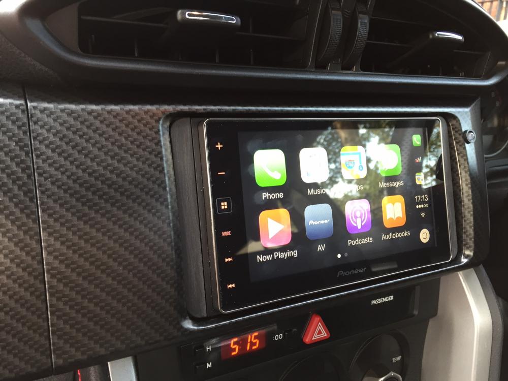 AppleCarPlay.thumb.JPG.4ab9fb7c18d9fe67344d1d47ce0088d2.JPG